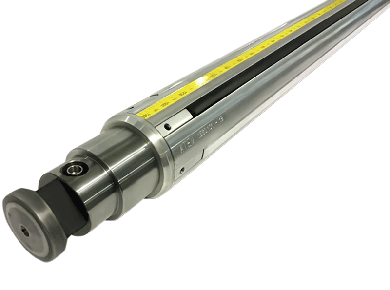 C6AAG air shaft that features an aluminium body with 3 centering aluminium strips and 3 gripping strips in rubber